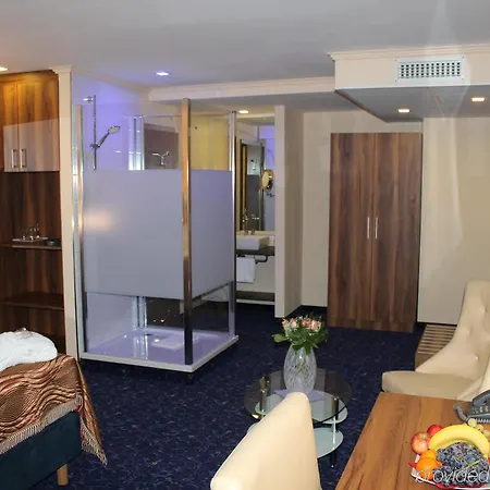 Grand Empire Szálloda 4*